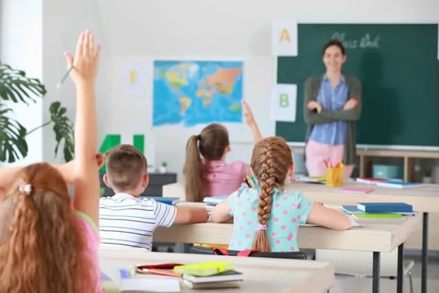 Co to jest absencja szkolna i jak wpływa na uczniów w Polsce? Co to jest absencja szkolna i jak wpływa na uczniów w Polsce?
