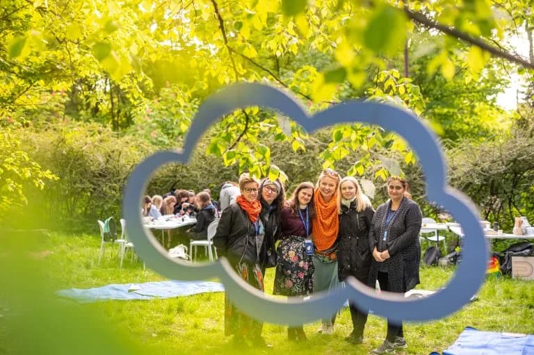 Czy uczniowie w szkole w chmurze mają obowiązkowe lekcje czy nie? Czy uczniowie w szkole w chmurze mają obowiązkowe lekcje czy nie?