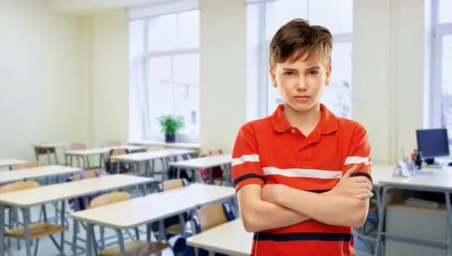 Czy nauczyciel może zabrać uczniowi telefon? Przepisy i prawa w szkole Czy nauczyciel może zabrać uczniowi telefon? Przepisy i prawa w szkole